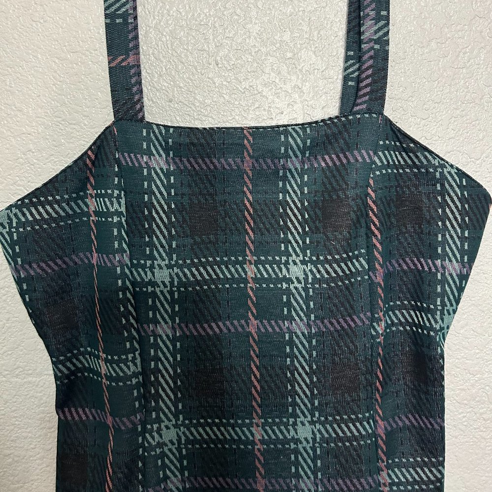 Strap Green Knee-Length Drees with Plaid